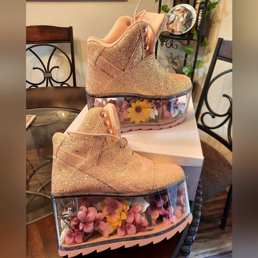 YRU Platform Glitter Sneakers